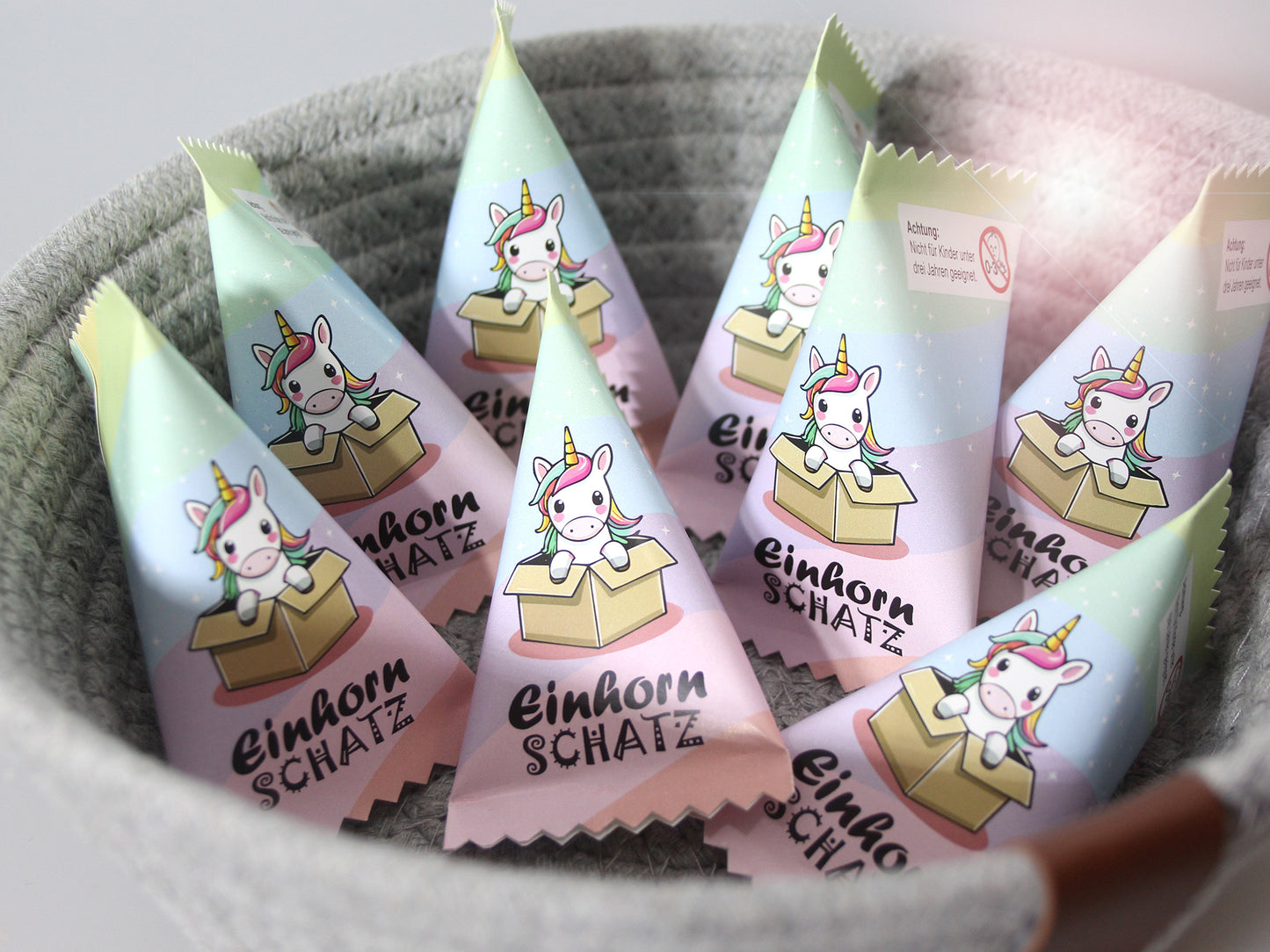 Einhorn Schatz Mystery Box für Mädchen | Glitzer Armband oder Glas Diamant | Mitgebsel & Adventskalender Geschenk