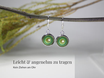 Mandala Schmuckset Smaragdgrün – Edelstahl Halskette & Ohrringe – Grüner Boho Schmuck – Geschenk für Frauen jeden Alters